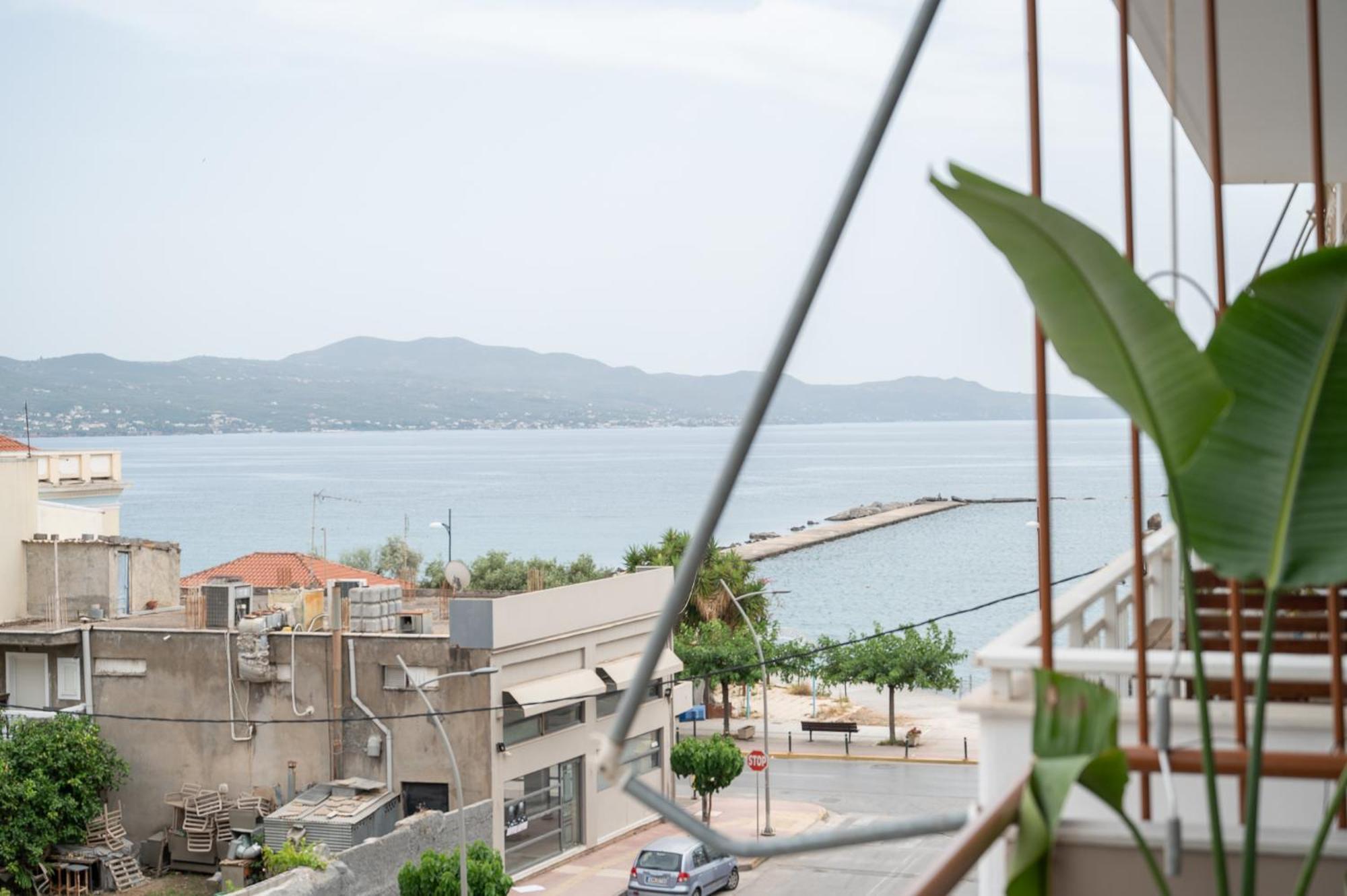 Apartmán Infinity Blue Next To The Sea Kalamata Exteriér fotografie